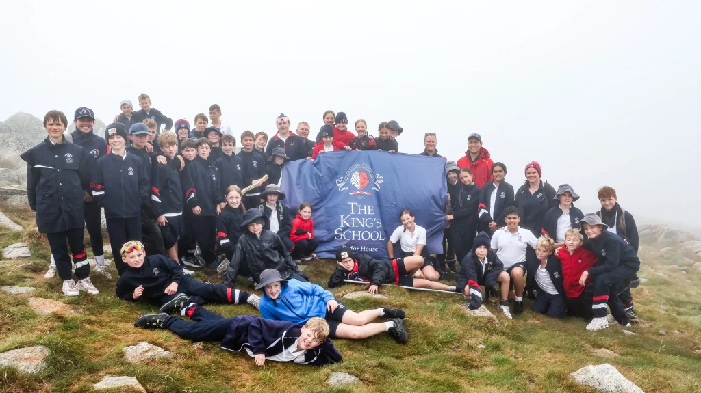 Tudor House Year 6 students | Mount Kosciuszko